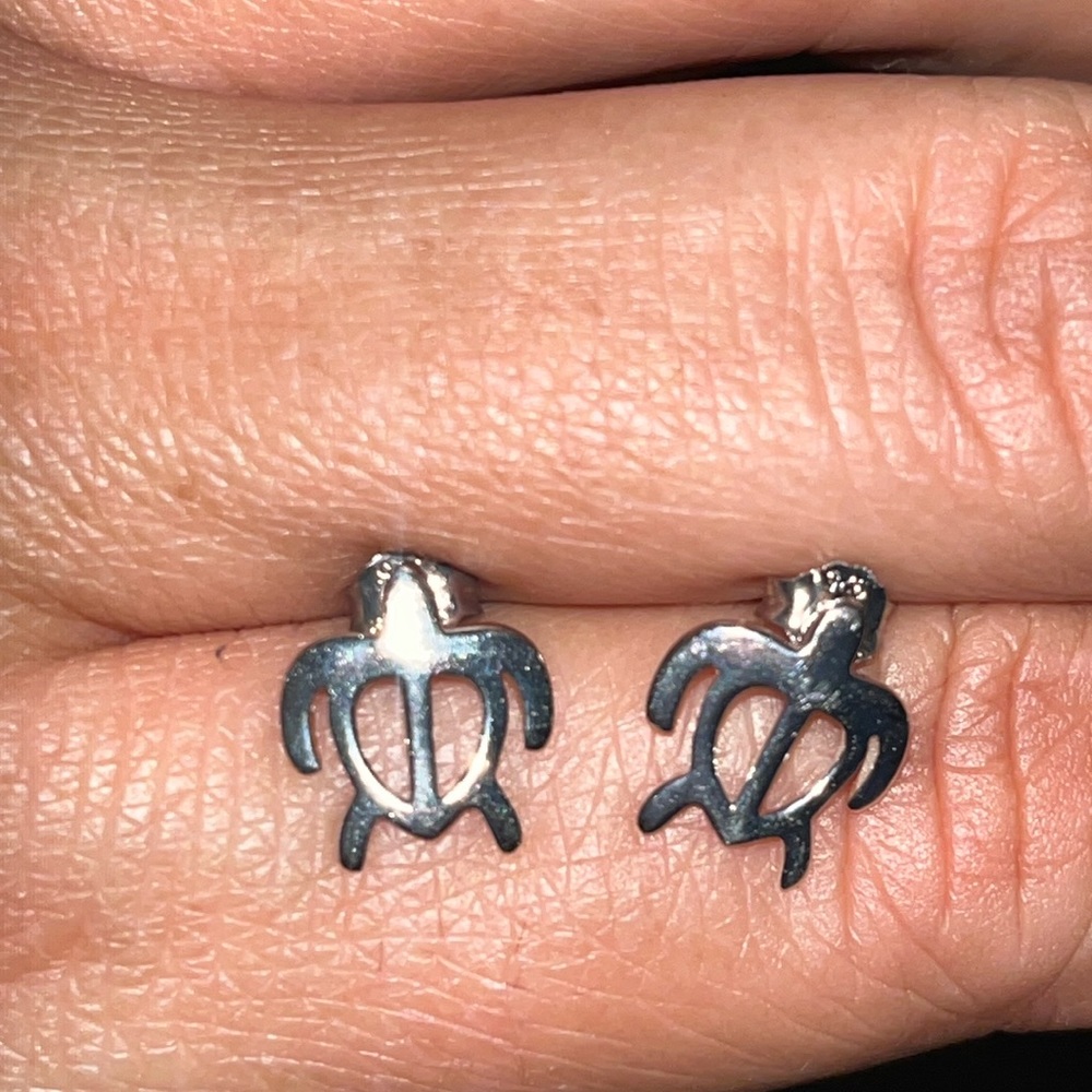 Sterling silver turtle earrings